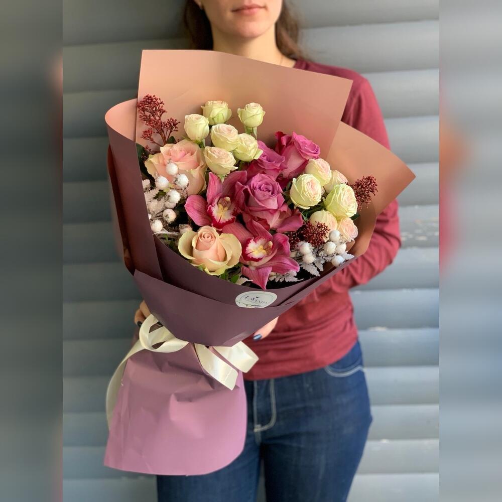 Букет от флориста 10768